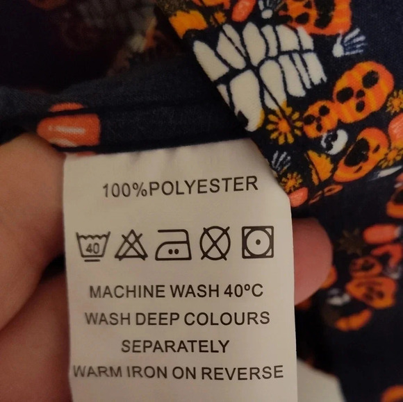 Simon Banks Halloween Skull Button Down Shirt Men’s M Pumpkin Print Novelty Top - Picture 5 of 6